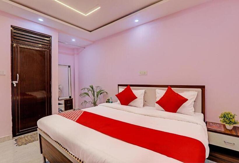 Трехместный Номер Классика, Oyo Flagship T R Resort