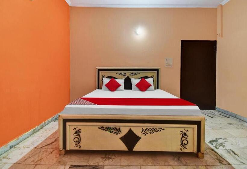 스탠다드 룸, Oyo Flagship Galaxy Guest House