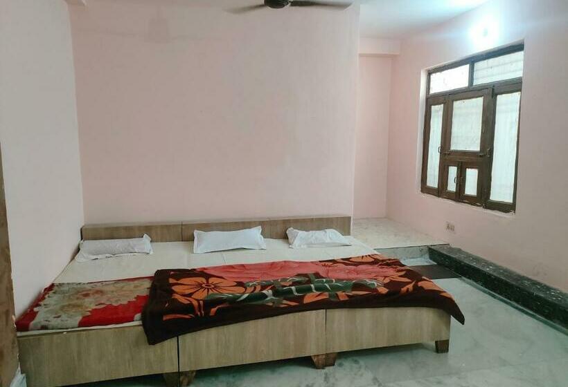 Семейный Номер, Shubhadra Guest House