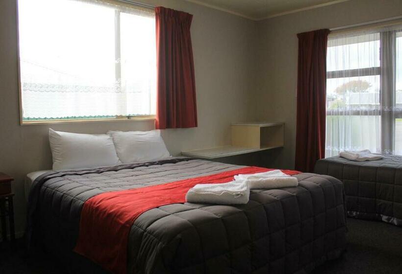 Апартаменты 1 Спальня, Coronation Court Motel