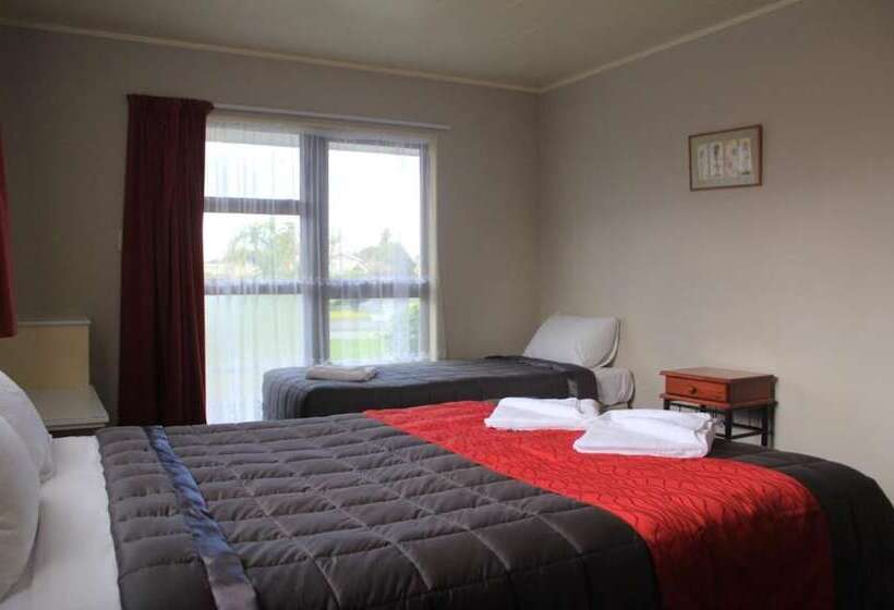 Апартаменты 1 Спальня, Coronation Court Motel