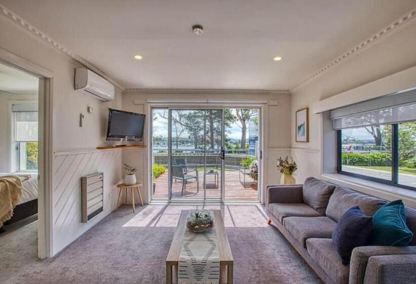 Quarto Estandar Cama King, Georges Bay Apartments