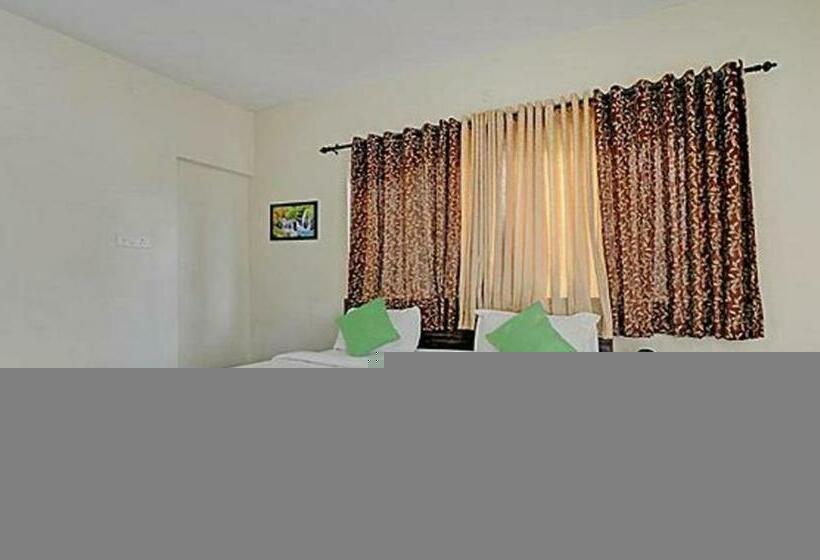 اتاق لوکس, Fabhotel Abirami Grand Inn