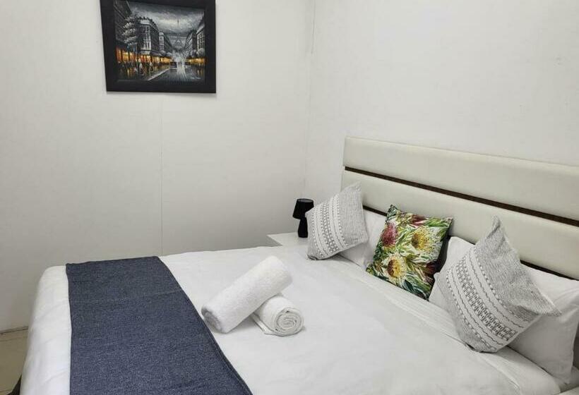 Quarto Deluxe, Pro Delux Inn