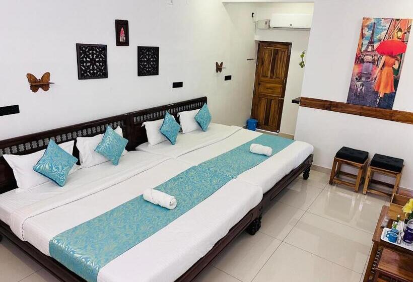 Family Suite, The Luxe