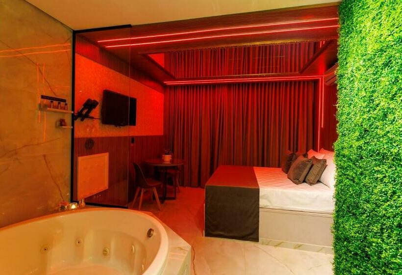 Люкс с гидромассажем, Medieval Motel Spa