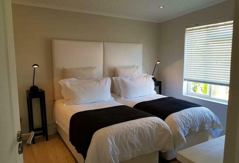 سوییت خانوادگی, Ana S Place Apartments
