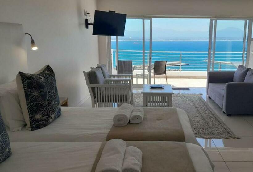 سوییت لوکس, Ana S Place Apartments