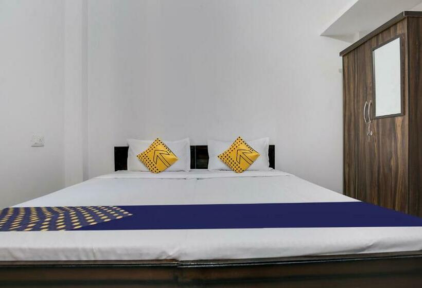 اتاق استاندارد سه نفره, Spot On Ekam Guest House