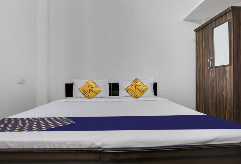 اتاق استاندارد سه نفره, Spot On Ekam Guest House