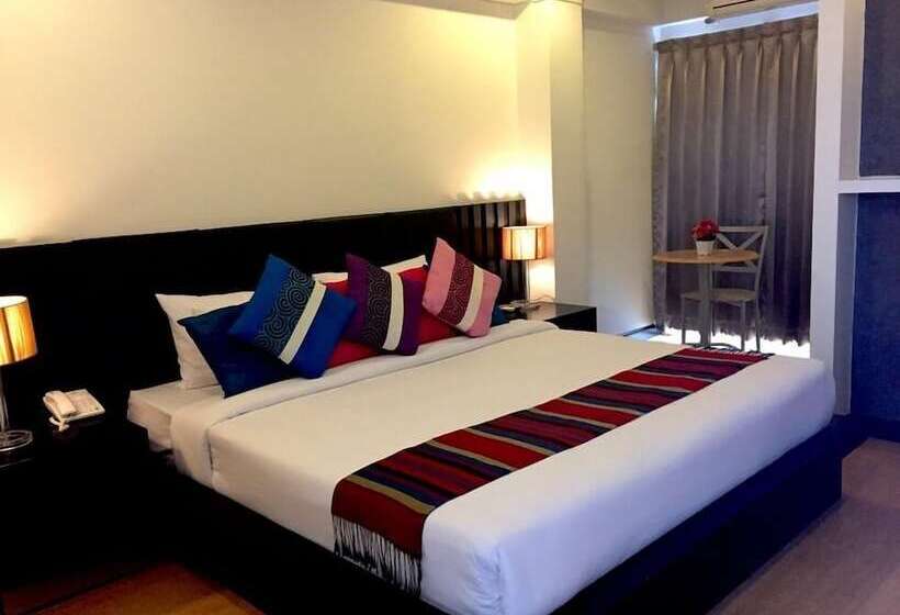 Номер Deluxe, Charoenchit House