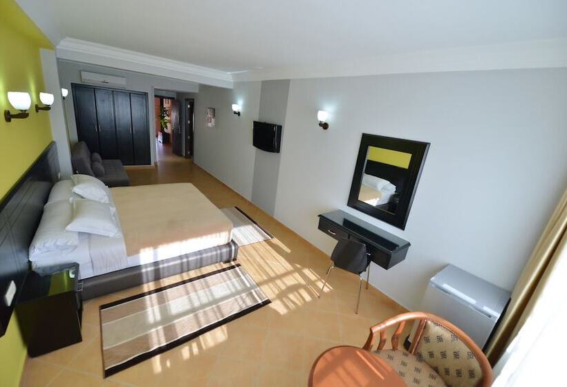 Standard-huone, Suite Martil