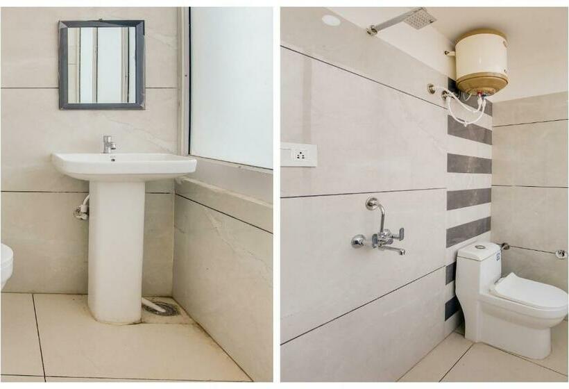 Трехместный Номер Классика, Flagship Hotel Cozy Comfort