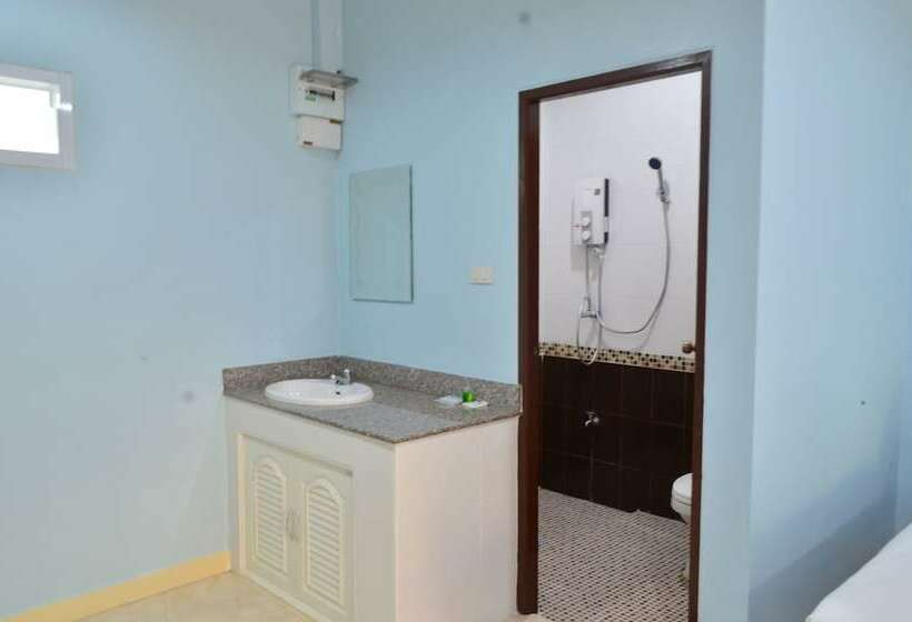 Семейный Номер, Selamat Lanta Resort