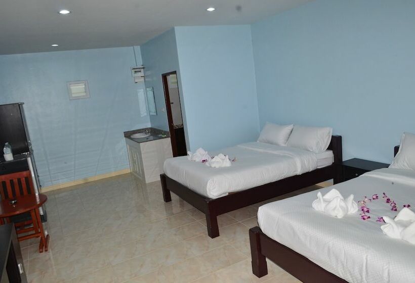 Семейный Номер, Selamat Lanta Resort