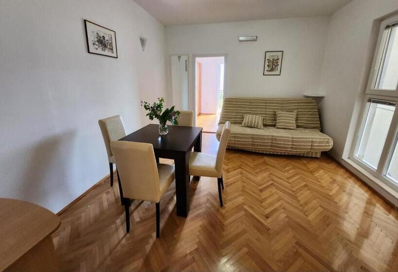 سوئیت با تخت بزرگ, Sunrise Apartments Baošići