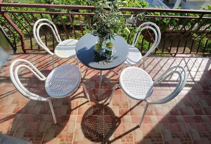 سوئیت با تخت بزرگ, Sunrise Apartments Baošići