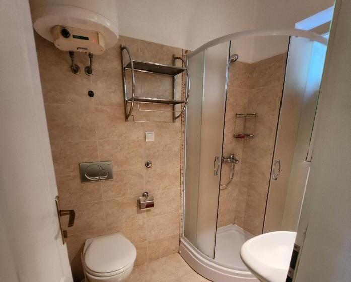 سوئیت با تخت بزرگ, Sunrise Apartments Baošići