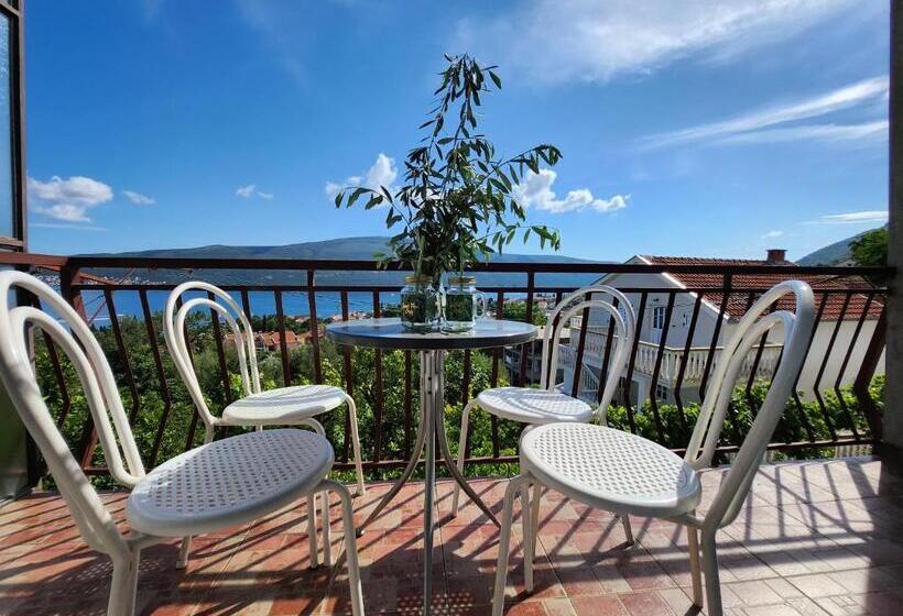 سوئیت با تخت بزرگ, Sunrise Apartments Baošići