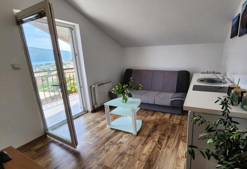 آپارتمان 1 خوابه با چشم‌انداز دریا, Sunrise Apartments Baošići