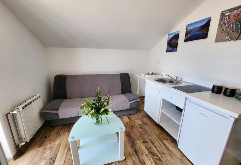 آپارتمان 1 خوابه با چشم‌انداز دریا, Sunrise Apartments Baošići