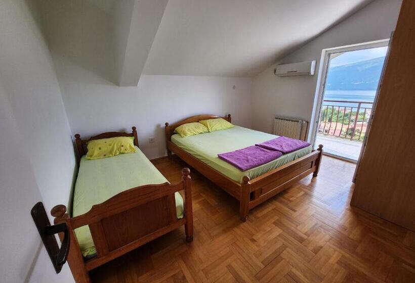 آپارتمان 1 خوابه با چشم‌انداز دریا, Sunrise Apartments Baošići