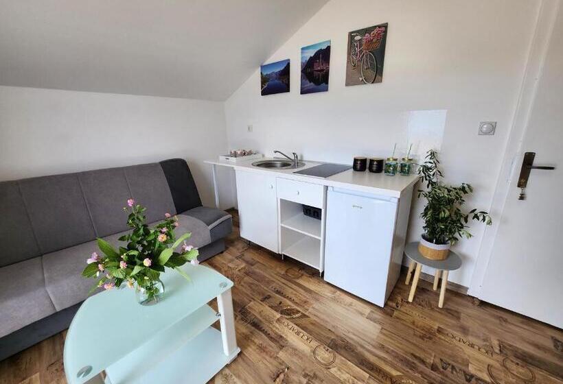 آپارتمان 1 خوابه با چشم‌انداز دریا, Sunrise Apartments Baošići