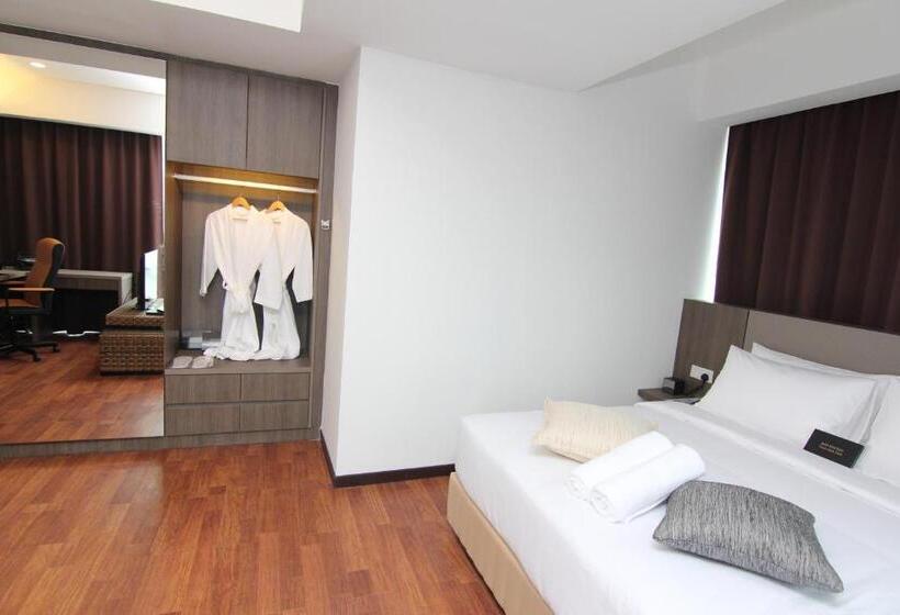 Family Suite, Nexus Business Suite