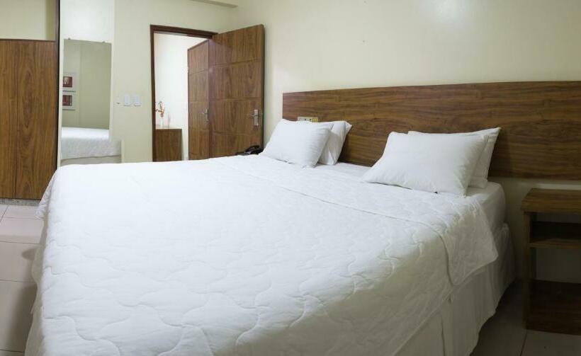 스위트 킹사이즈 침대, San Diego Lancaster Teofilo Otoni