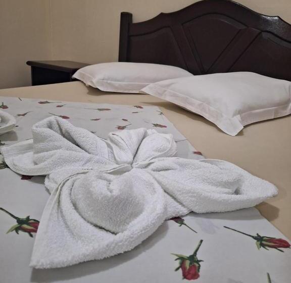 スーペリアの４人部屋, Center