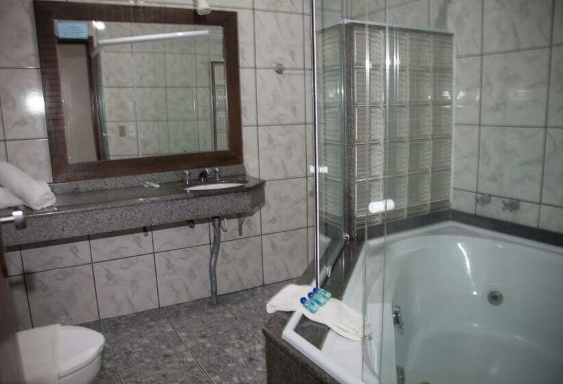 자쿠지 스위트, Pousada Porto Dos Casais
