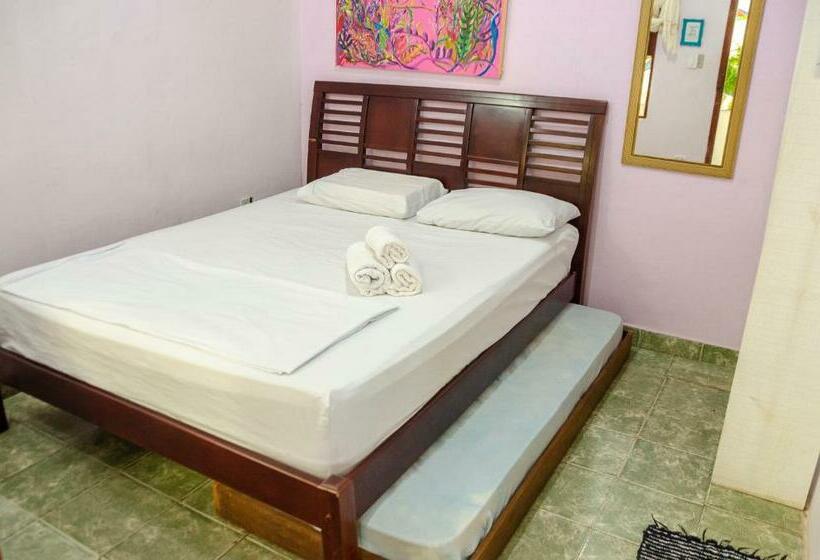 جناح, Verde Hostel Ilhabela