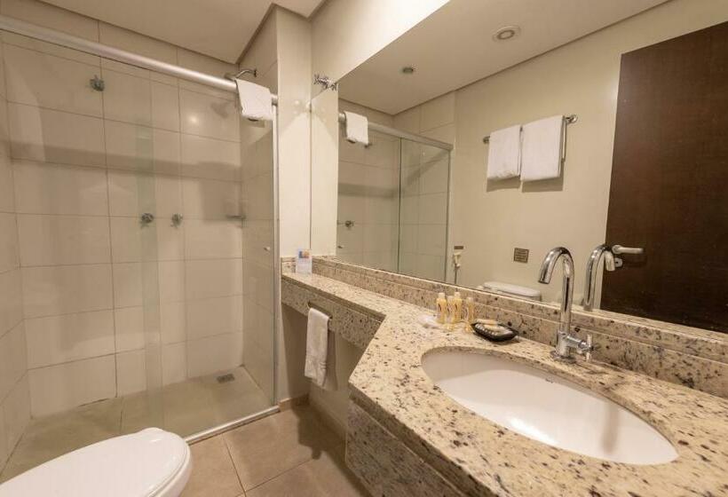 Deluxe Suite King Bed, Class Hotel Varginha