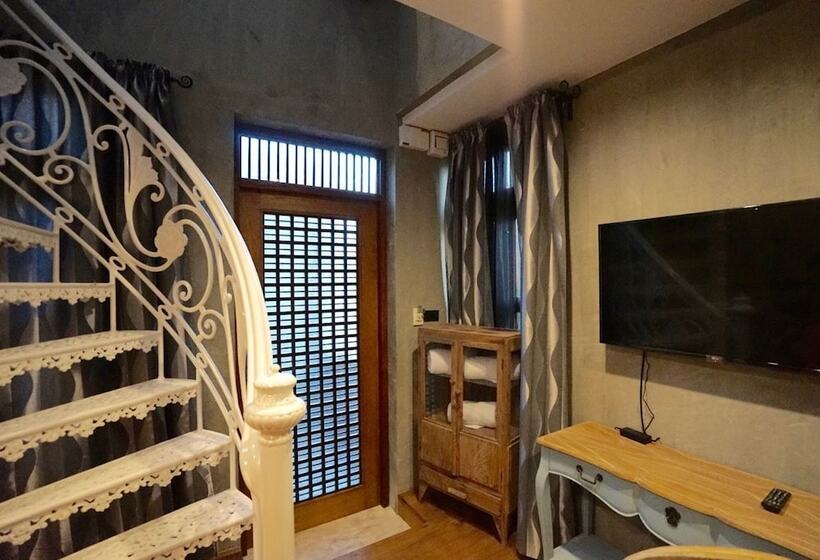 듀플렉스 스위트, House Of Passion Amphawa