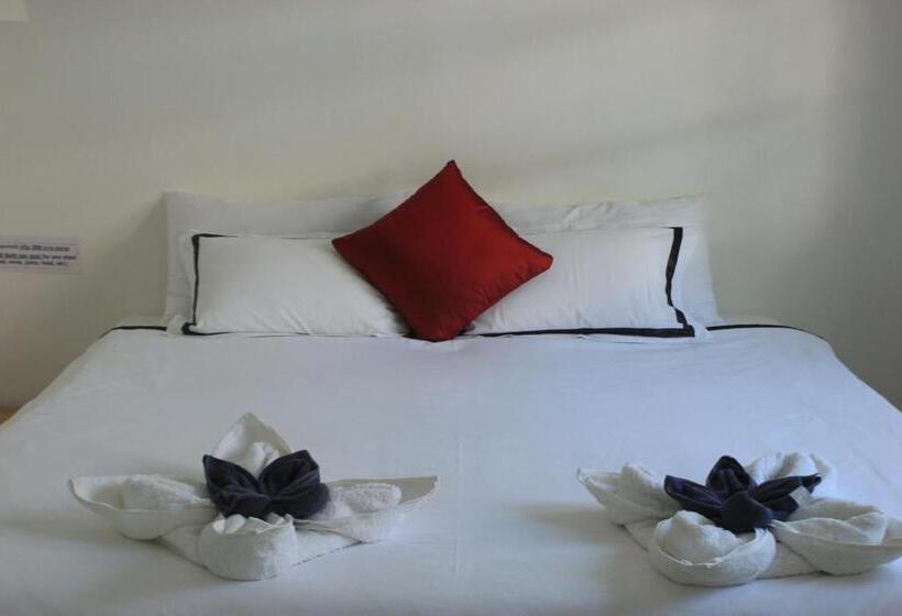 Номер Deluxe, 1715 House & Caff Resort, Phuket