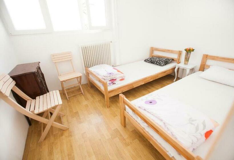 اتاق استاندارد, Hostel Jellostone