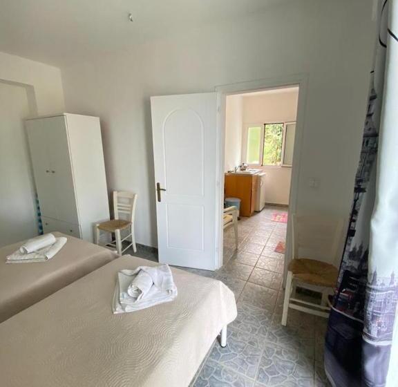 Студио Economy, Casa De Blue Studios & Apartments