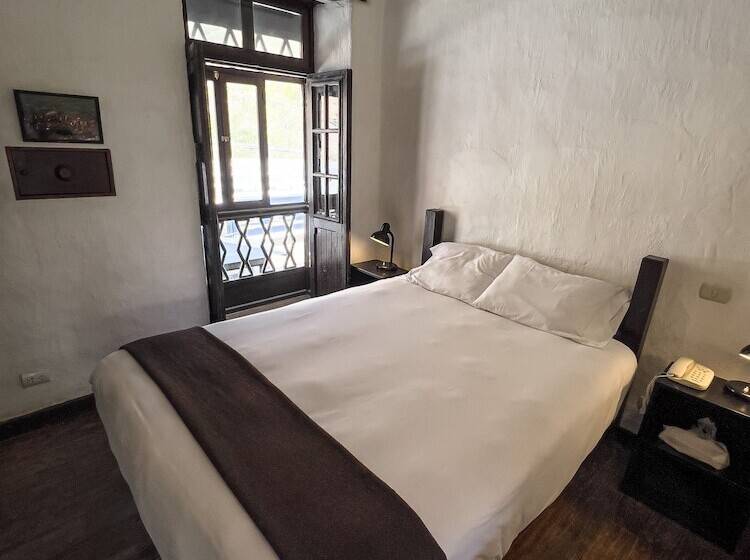 اتاق استاندارد, El Albergue Ollantaytambo