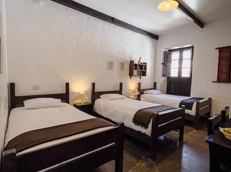 اتاق استاندارد سه نفره, El Albergue Ollantaytambo