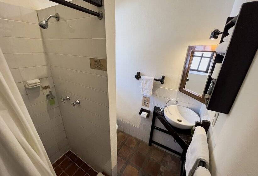 اتاق استاندارد سه نفره, El Albergue Ollantaytambo