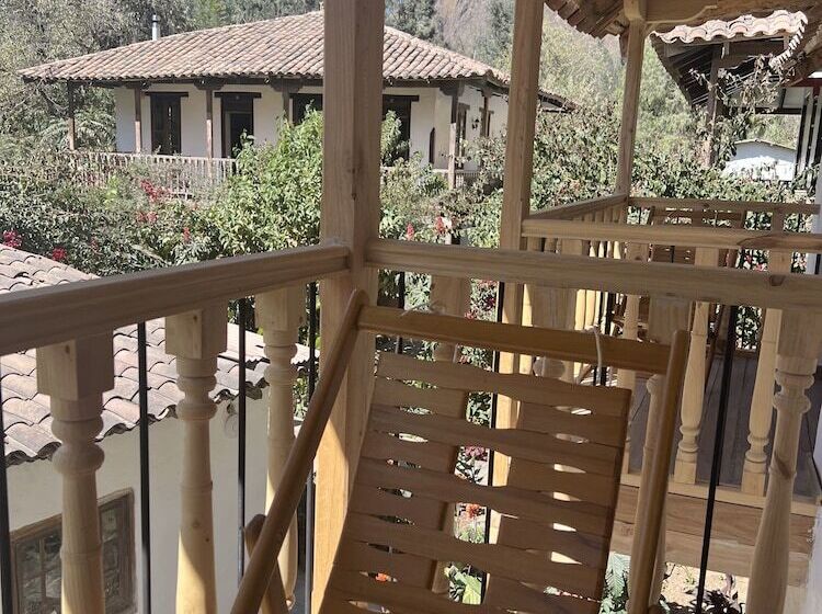 اتاق سوپریور چهار تخته, El Albergue Ollantaytambo