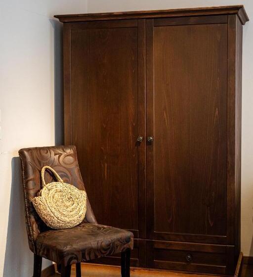 اتاق استاندارد, Isioni Pension