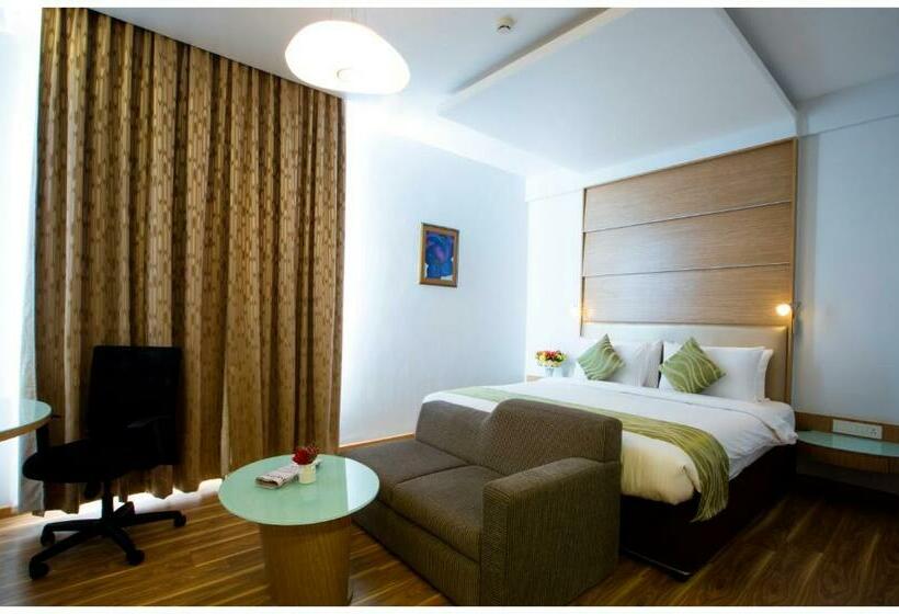 Номер Superior, Tulip Bangalore