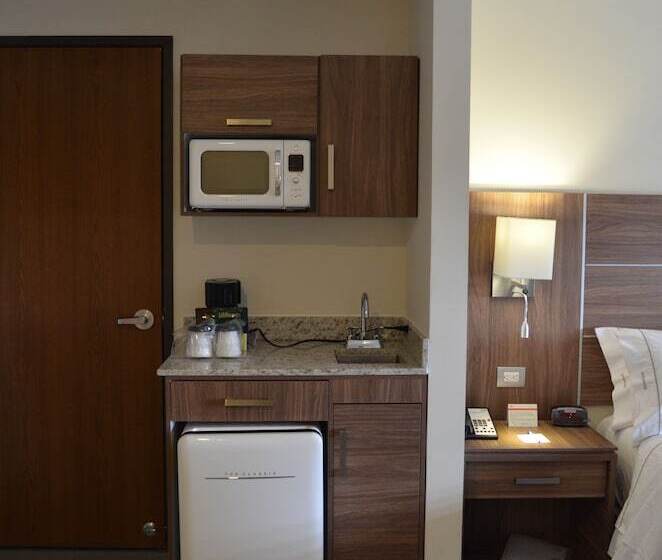 スイート, Holiday Inn Express & Suites   Ciudad Obregon, An Ihg