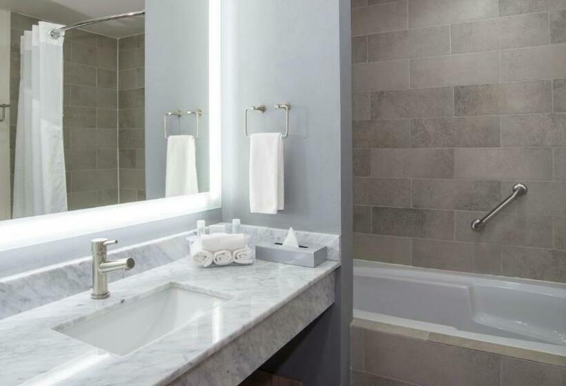 スイート（家族用）, Holiday Inn Express & Suites   Ciudad Obregon, An Ihg