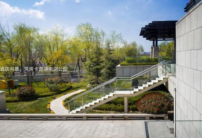 سوییت جونیور, Hyatt Regency Xi'an