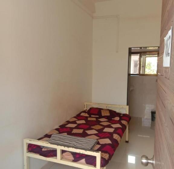 Номер Economy Индивидуальный, Hemprabha Bed & Breakfast, Ratnagiri