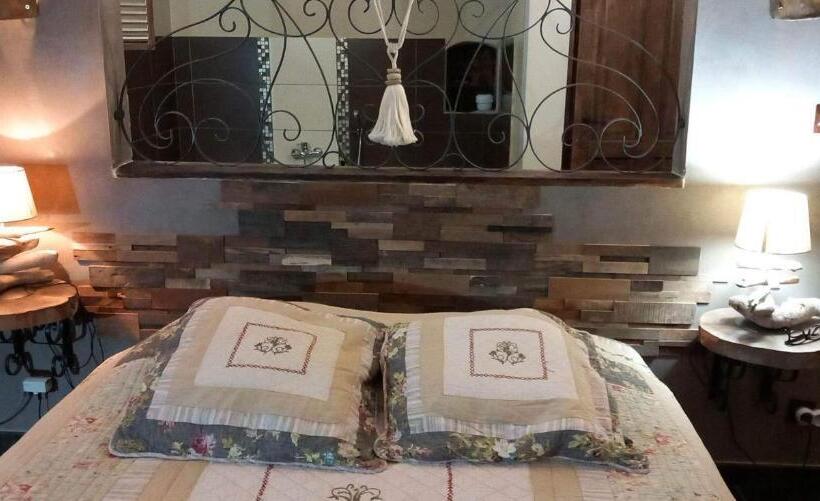 Номер Стандарт с Гидромассажем, Chambres D Hotes ,hotel ,secret D Une Nuit A Vicq Prės De Onnaing,avec Piscine