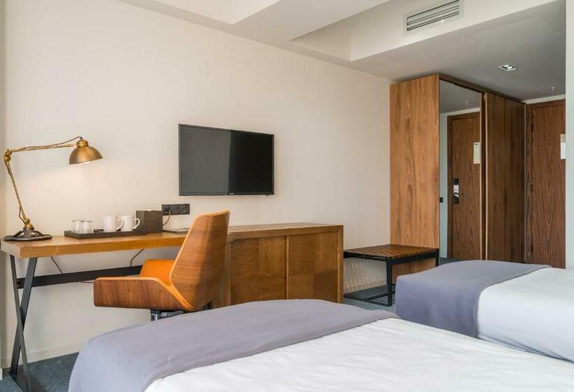اتاق استاندارد با چشم‌انداز, Kvareli Lake Resort