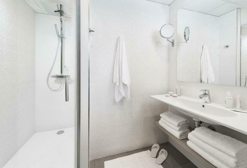 اتاق سوپریور با چشم‌انداز دریا, Hôtel Valdys Thalasso & Spa   La Baie